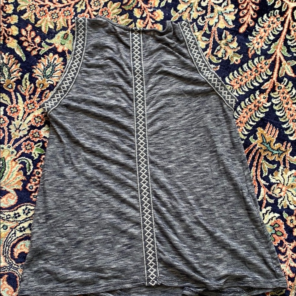 Embroidered tank - Picture 3 of 3